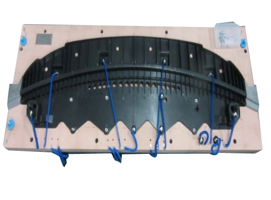 前保险杠下减震板检具